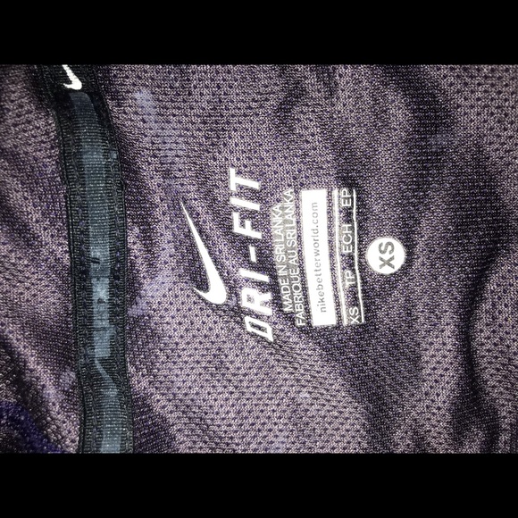 Nike long sleeve running shirt - Picture 2 of 2